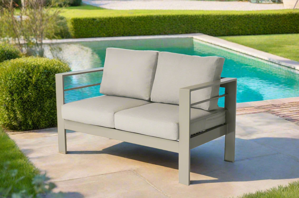 Wisteria Lane Aluminium Love Seat - Champagne
