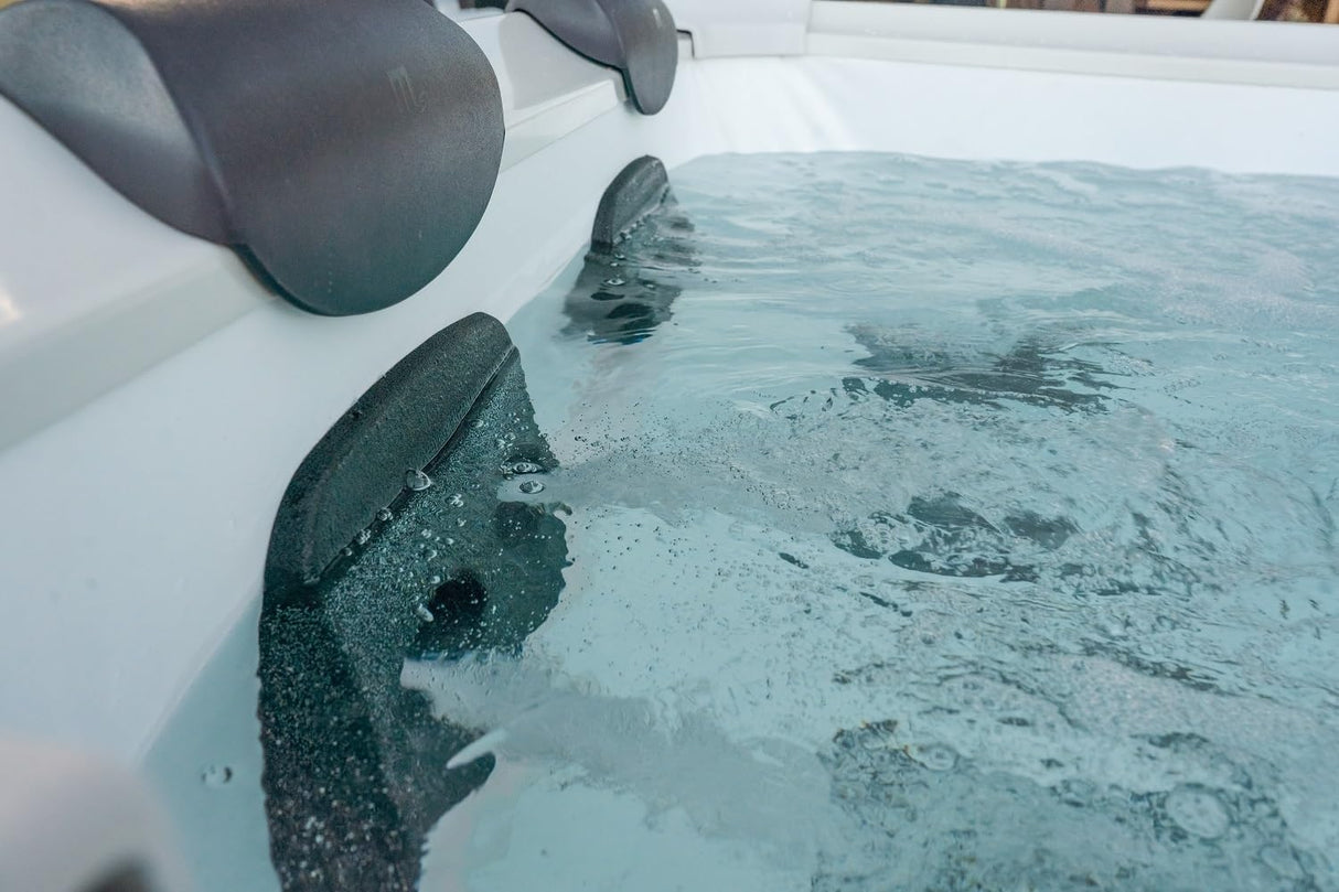 MSpa Oslo Hot Tub with Wi-Fi Control LED Lighting Hydrotherapy Jets and Cover