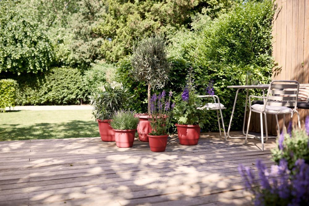 Amiga Round Plant Pot 47cm - Theatre Red