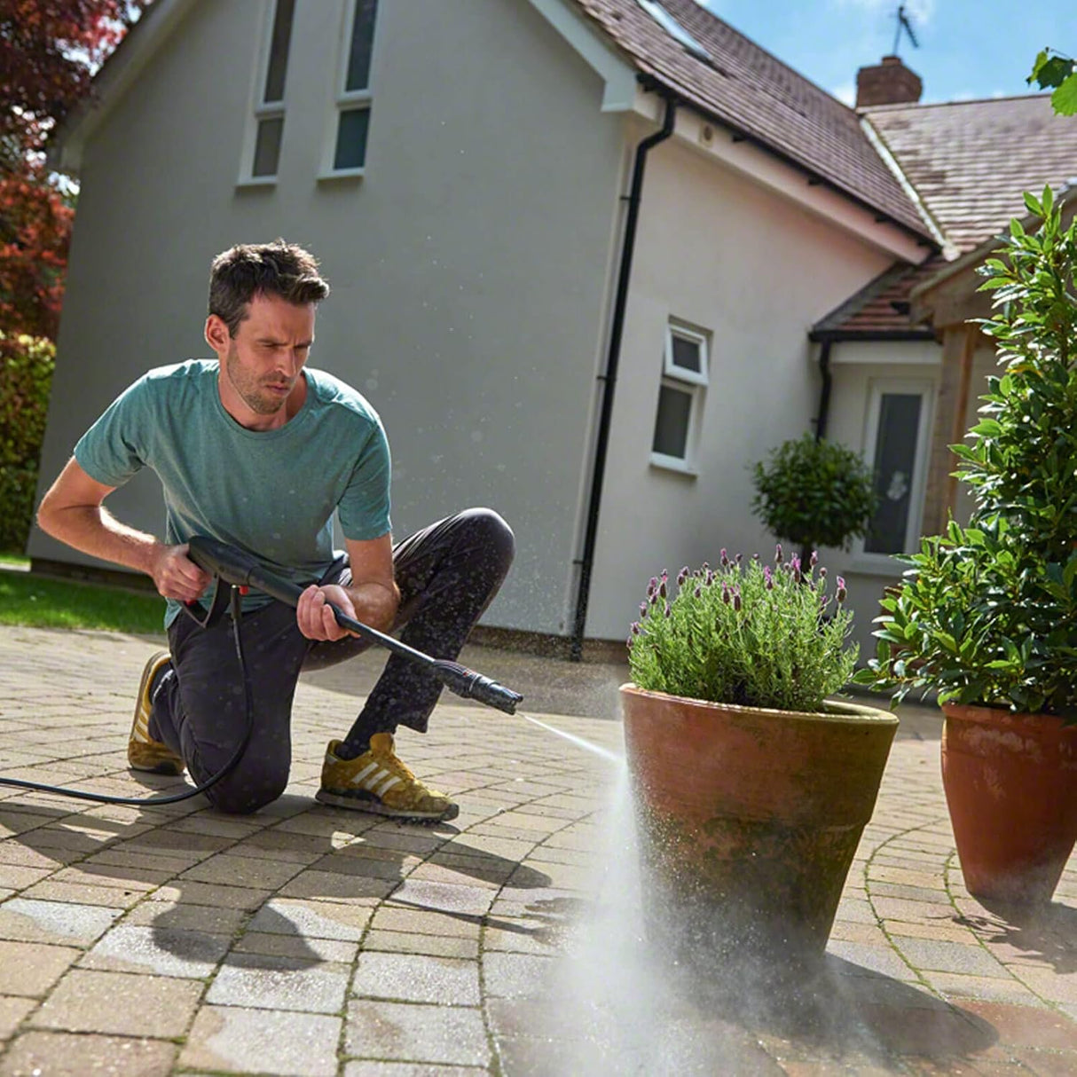 Bosch High Pressure Washer Universal Aquatak 125