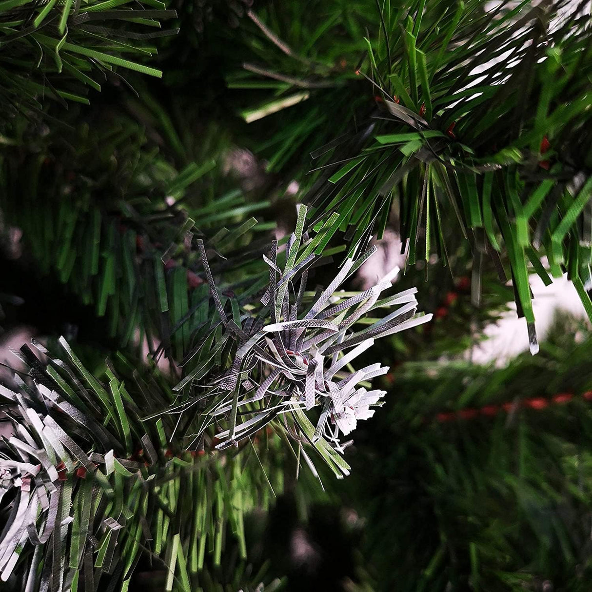 Colorado Spruce Frosted Christmas Tree Green - 7ft/210cm