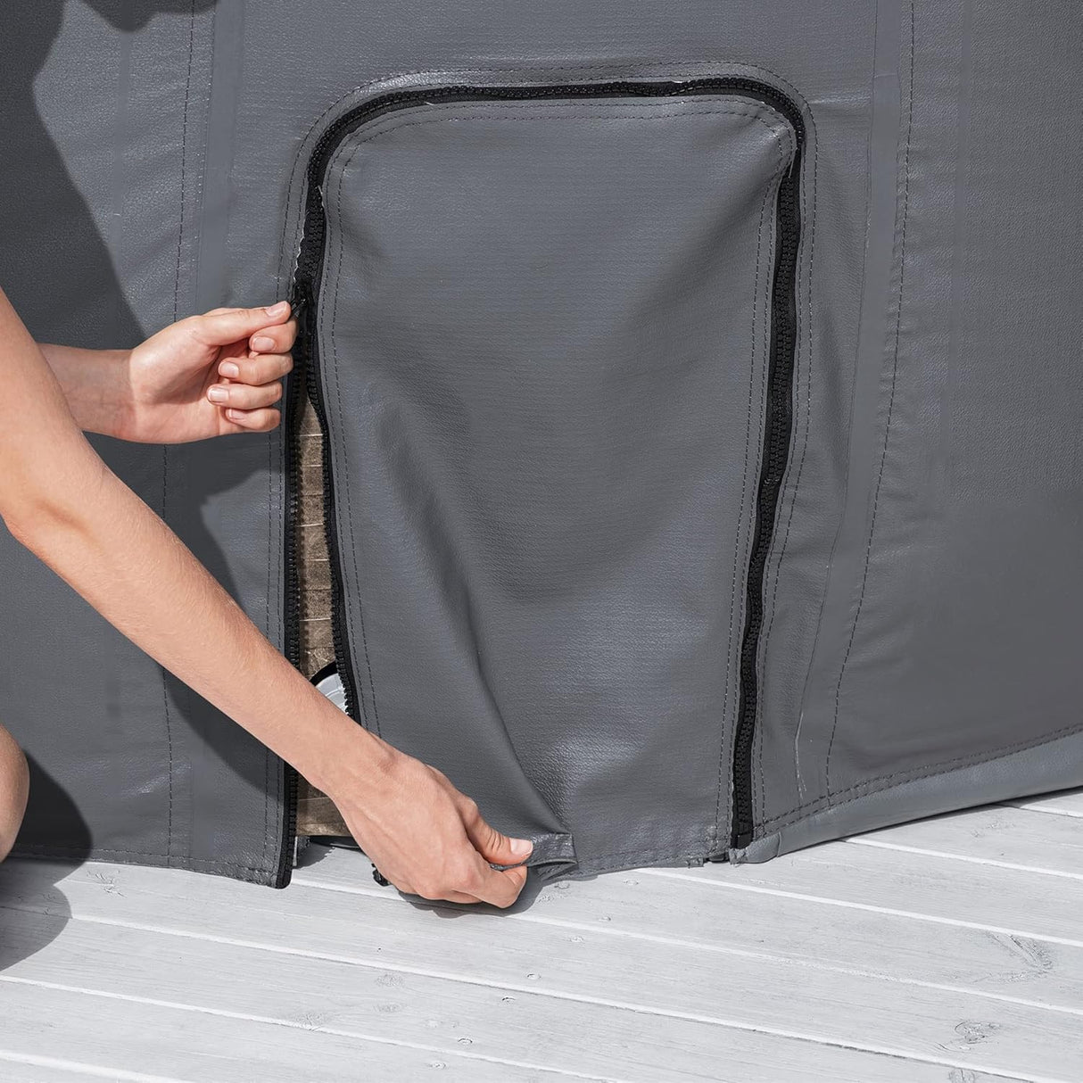 Round Thermal Spa Cover (77" x 28")