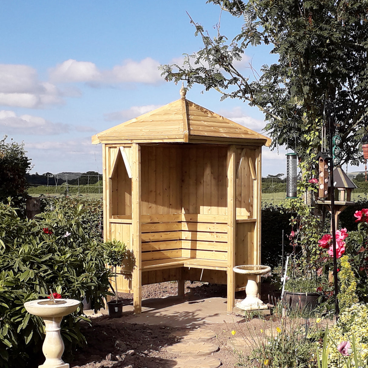 Shire Honeysuckle Corner Arbour