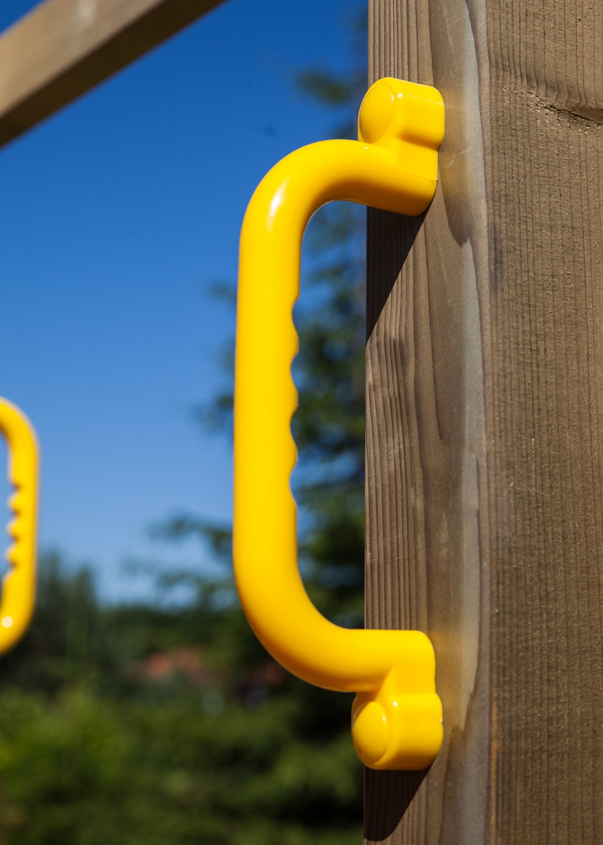 Shire Rumble Ridge Rock Wall Climbing Frame with Single Swing