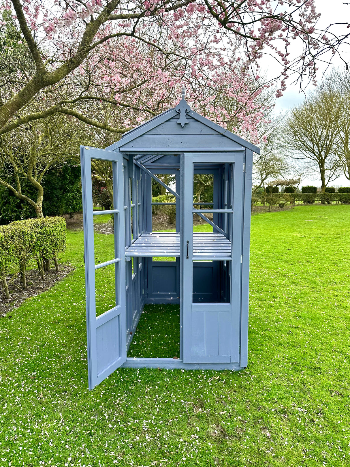 Shire Hemsby 4x6 Wooden Greenhouse