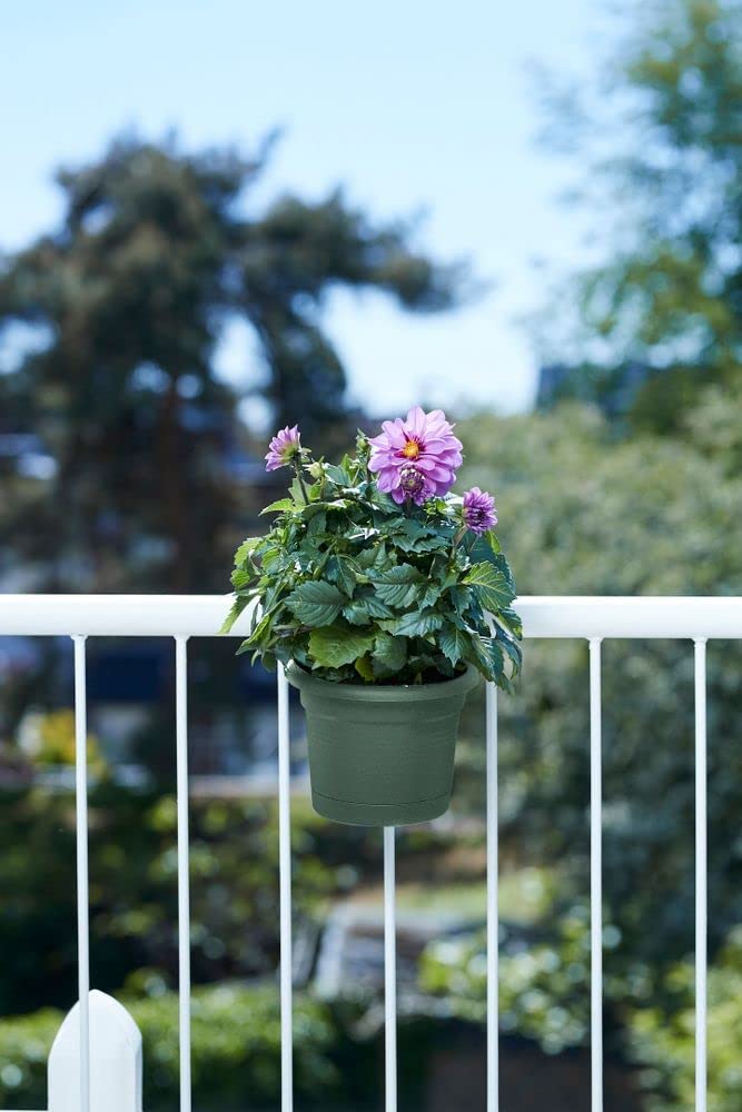 Green Basics All-in-1 Balcony Potholder - Leaf Green