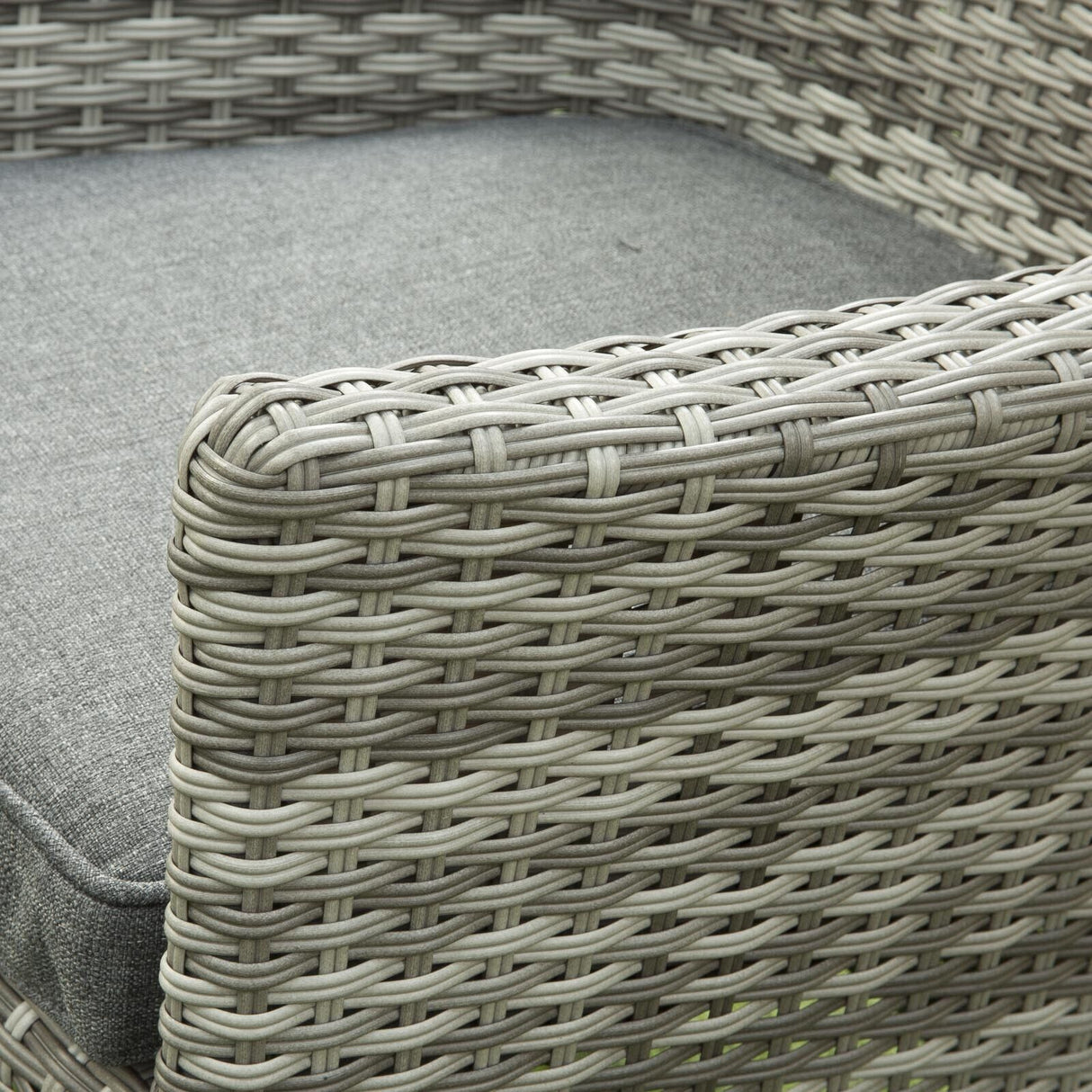 Sarasota 4 Seat Round Dining Set in Grey