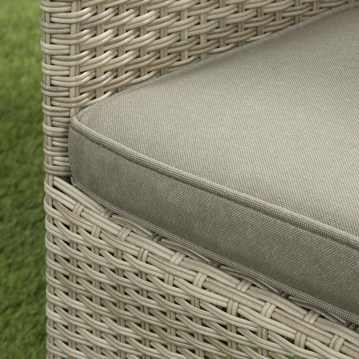 Sarasota 2 Seat Companion Set in Natural