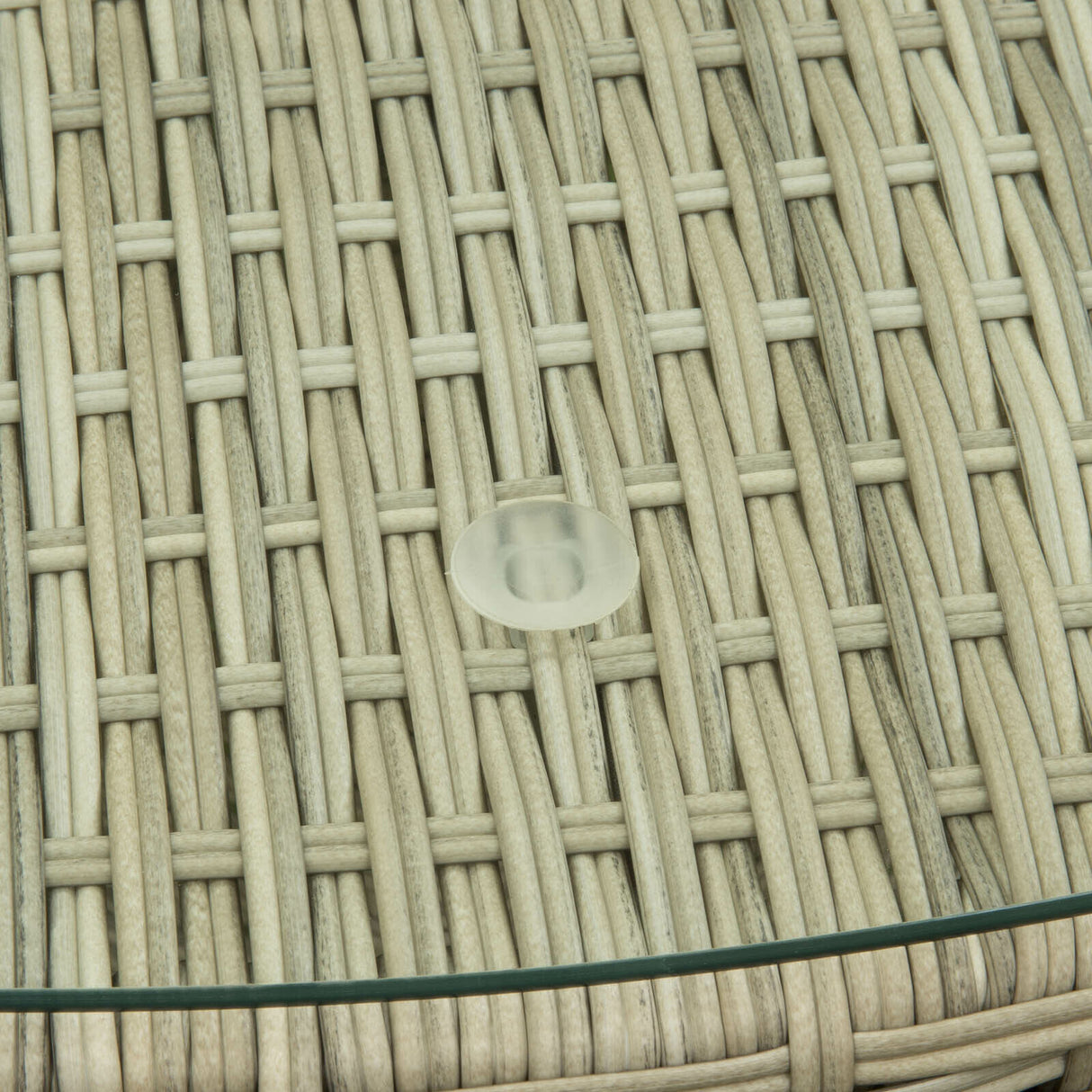 Sarasota 4 Seat Round Dining Set in Natural