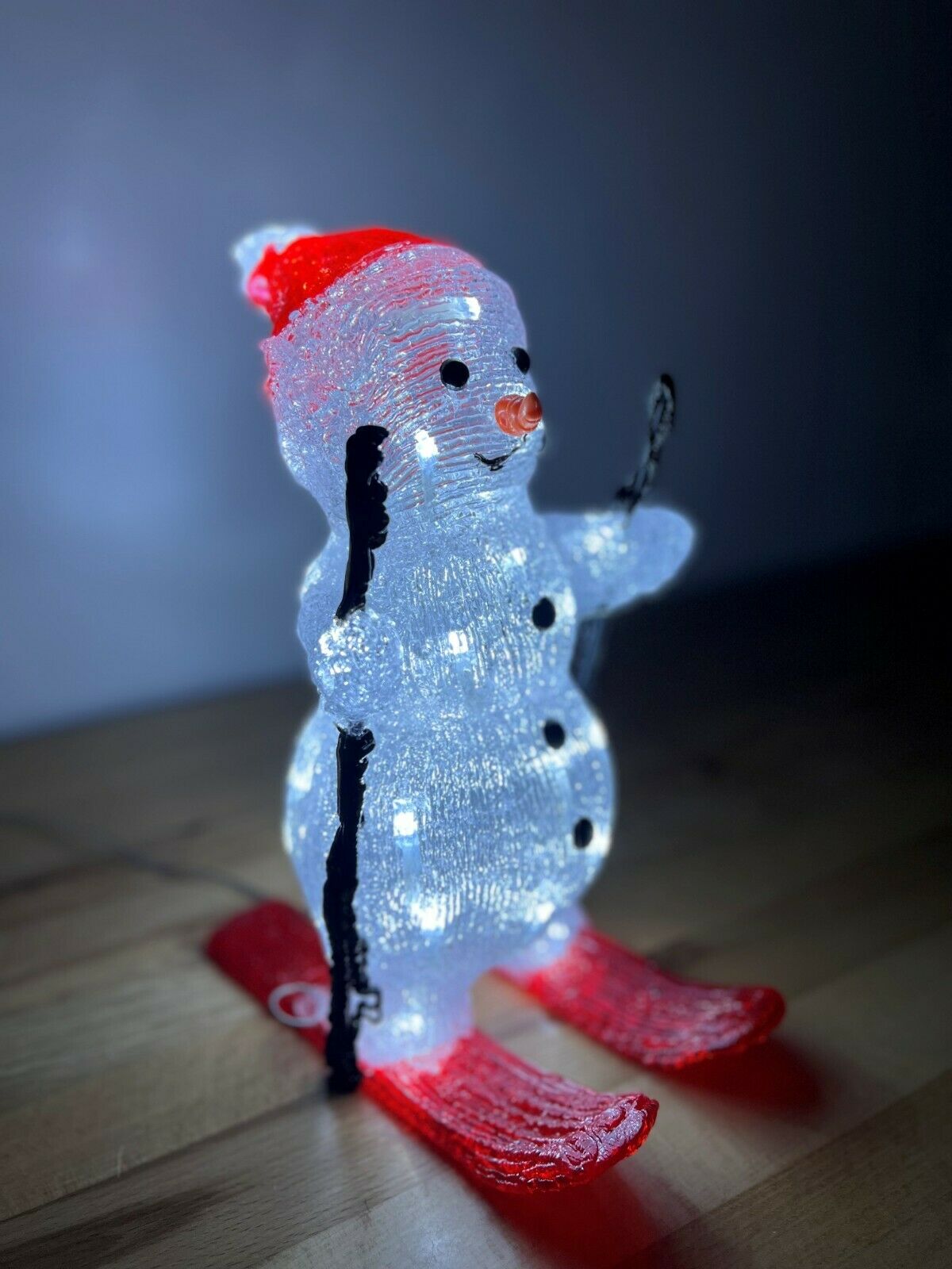 29cm Acrylic Skiing Snowman with 30 Ice White LED's