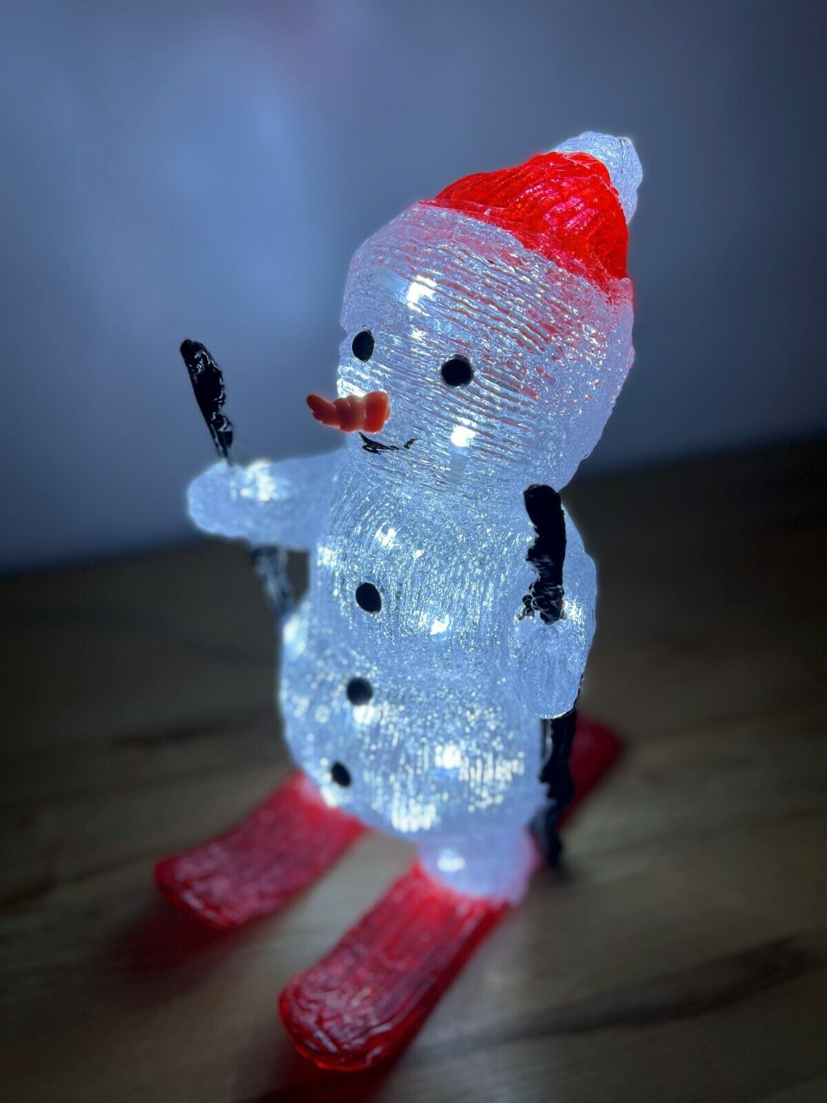 29cm Acrylic Skiing Snowman with 30 Ice White LED's