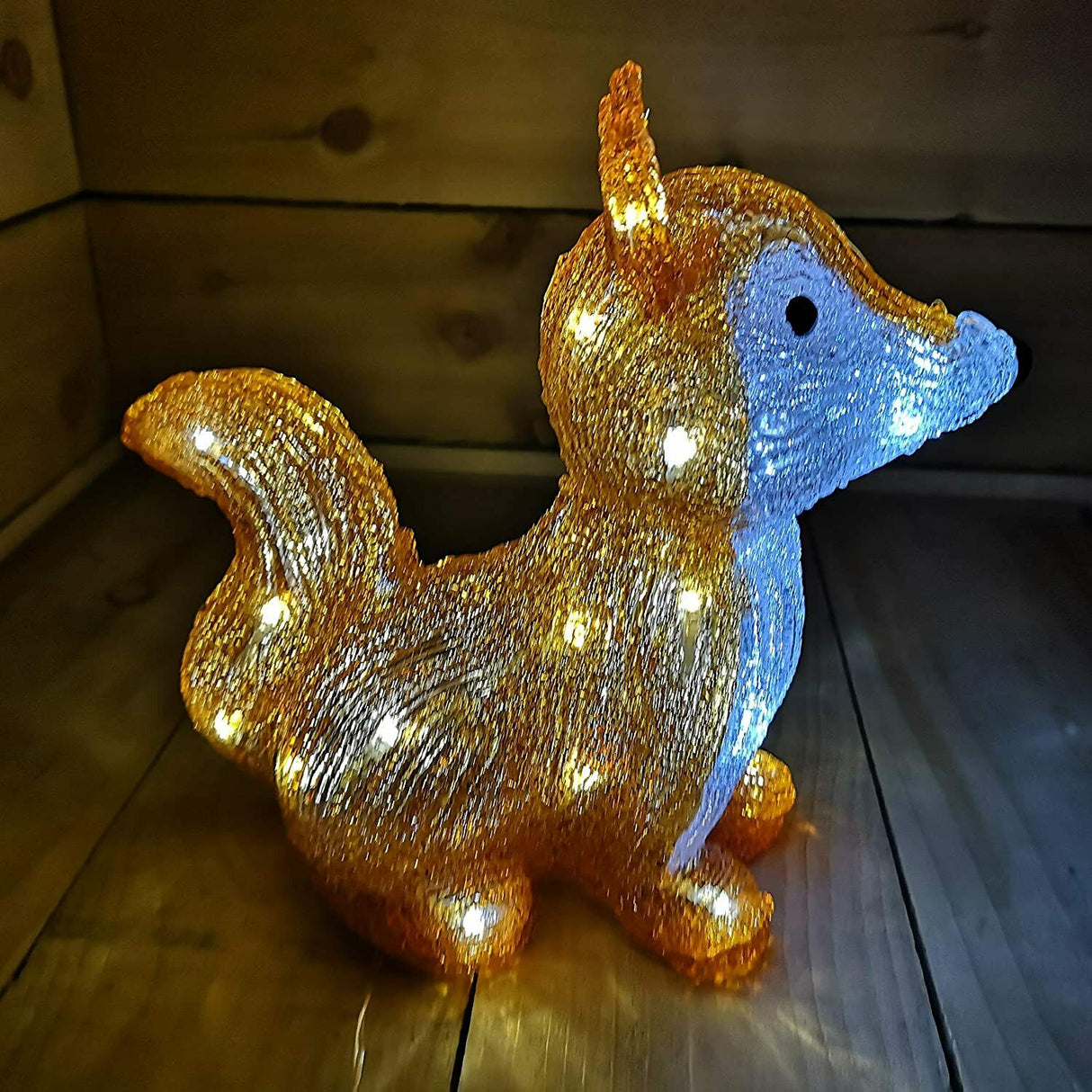 28cm Acrylic Fox Figure with LED Lights