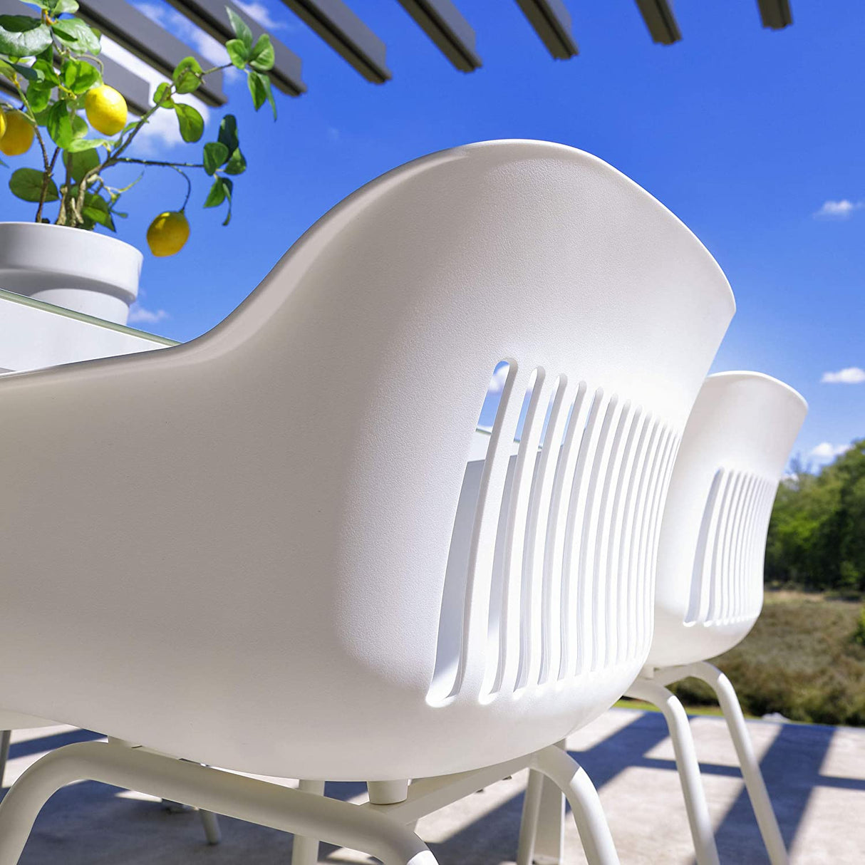 Hartman Jill Rondo Aluminum set of 2 Chairs - White