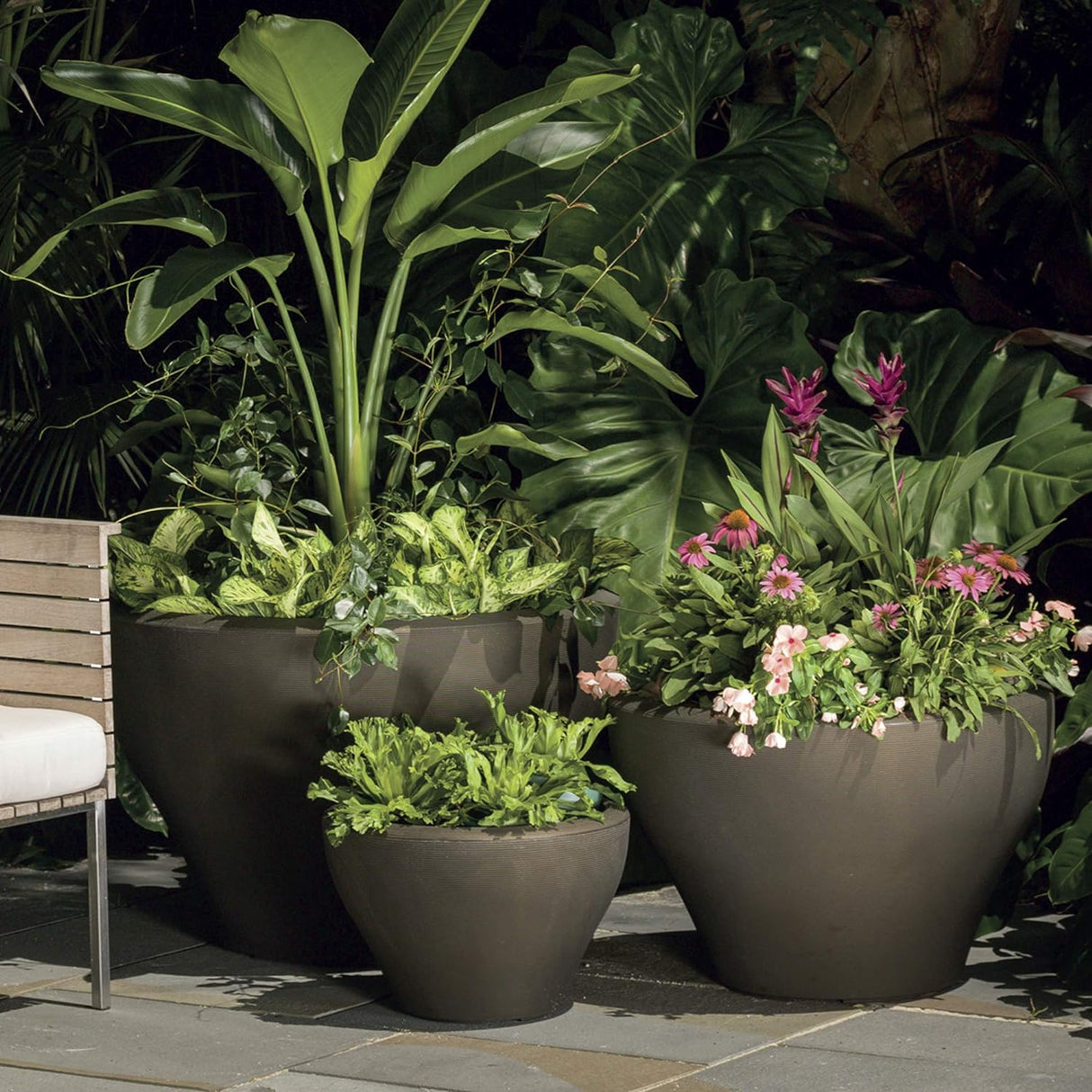 Crescent Garden Juno Round 20" Slate