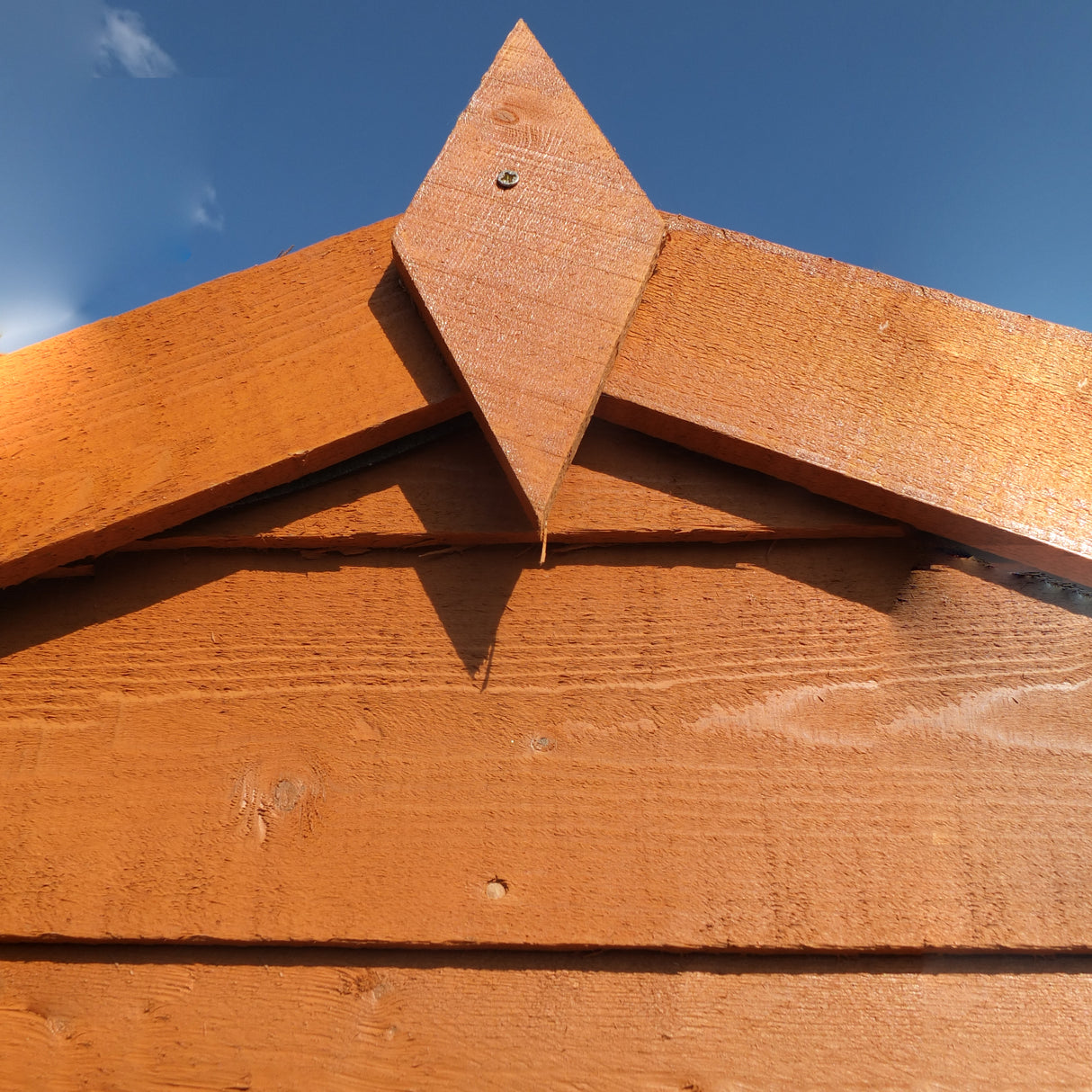 Garden Value Overlap 6 x 8 Reverse Apex Shed