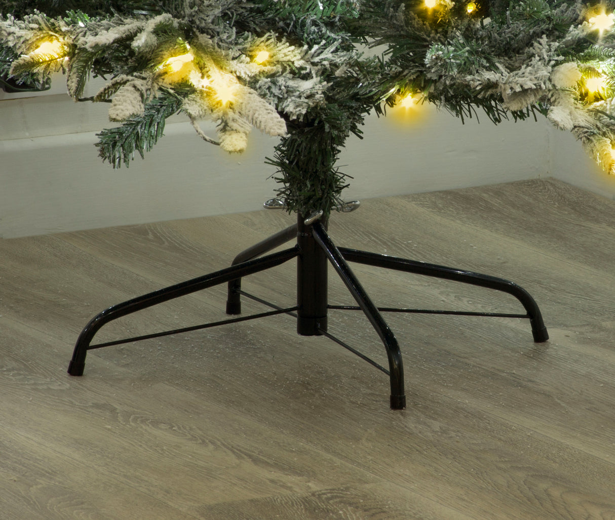 Lapland Fir Pre- Lit Christmas Tree 4ft/120cm - Warm White LEDs