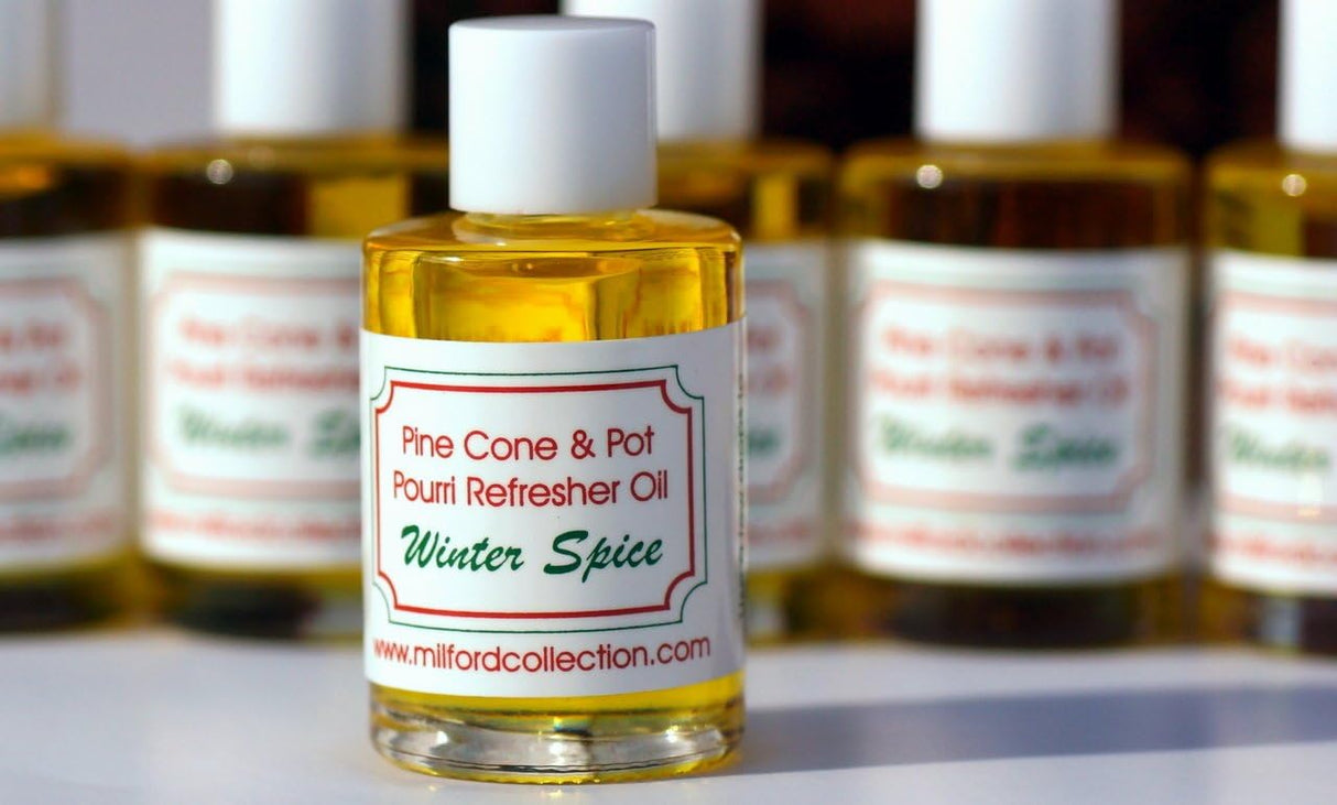 Winter Spice Scented Pine Cone Refresher Oil - 15ml