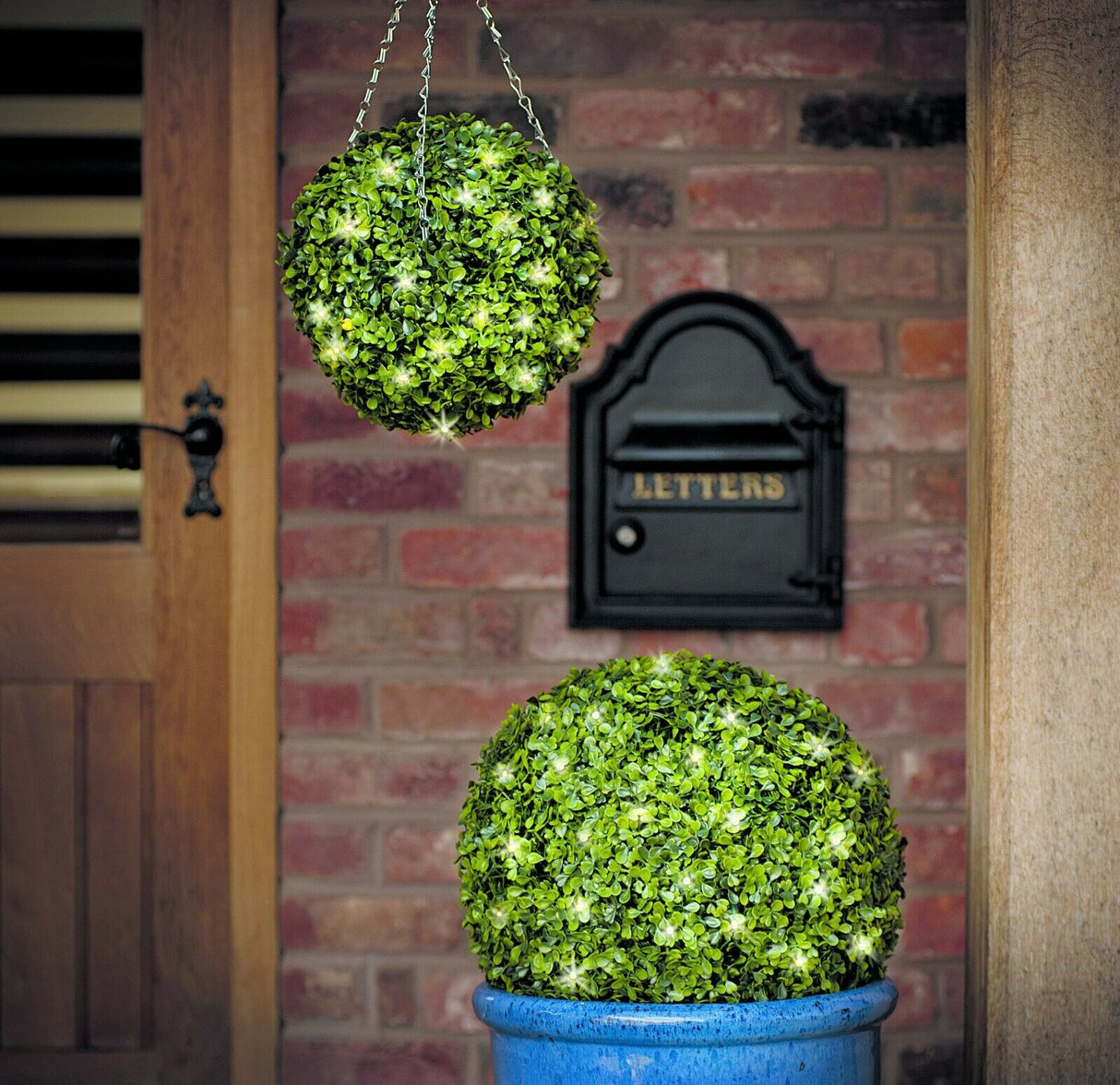 30cm Pre-lit Buxus Topiary Ball